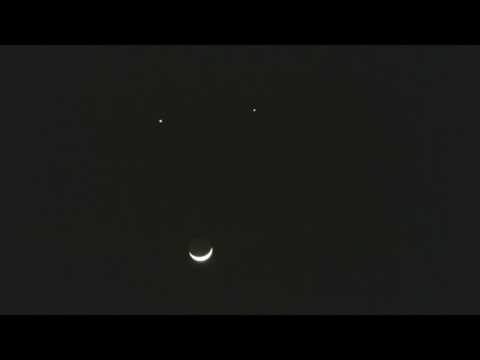 Venus Jupiter Conjunction - Manila (smiling moon)