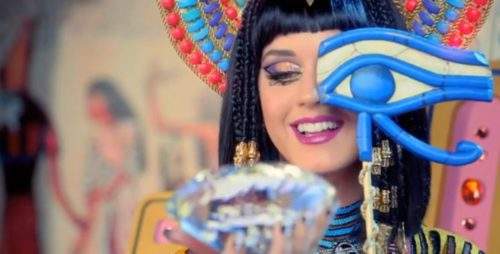 1577800776 580 The sign of one eye Origin and occult meaning