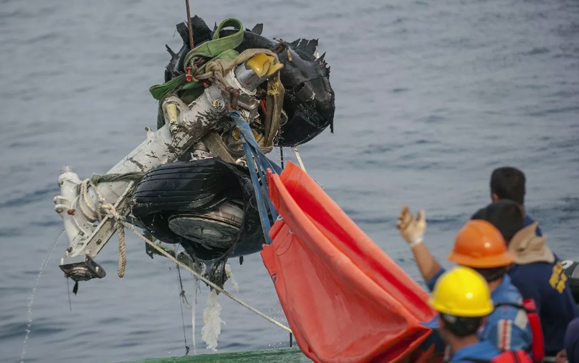 Boeing suspends 737 MAX aircraft production • SoulAsk