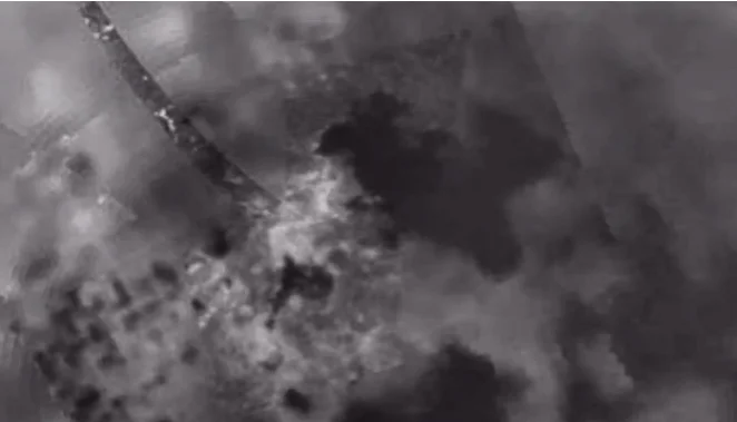 1579148904 580 Did NASA scientists discovered a huge structure on Saturns Moon