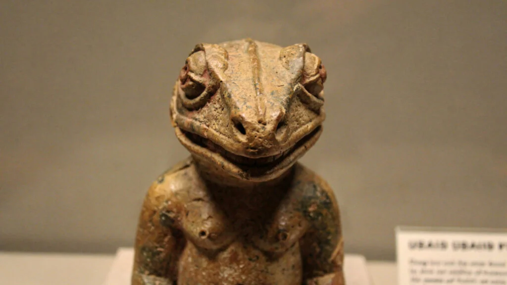 reptilian statue of horyuji 4.1