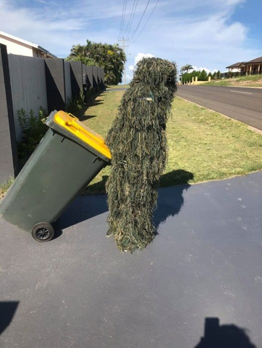 Australians dress up to take out trash People in Australia dress up to take out trash and quarantine fun