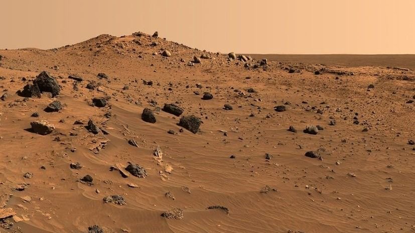 Specialist says that the rover curiosity has found fossils on