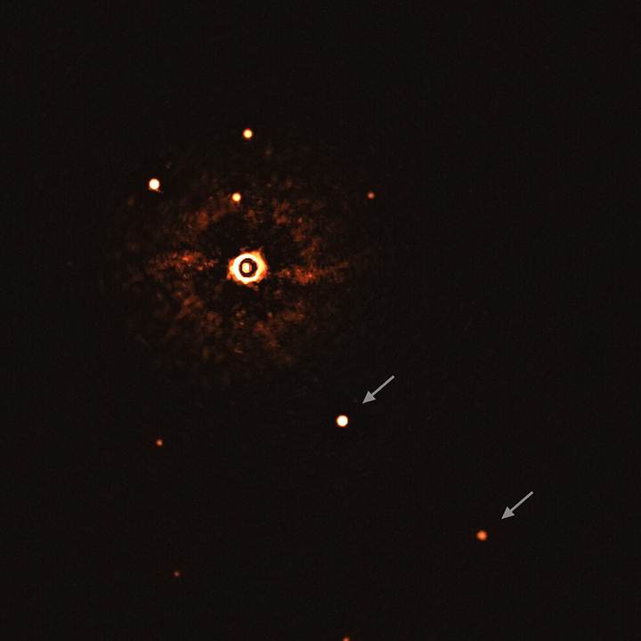 1595484193 474 Astronomers reveal the first direct image of planets around a