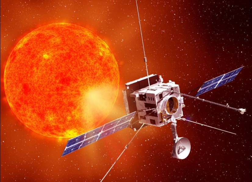HUGE SPACE SHIP ALIENA is recorded by the Solar Orbiter