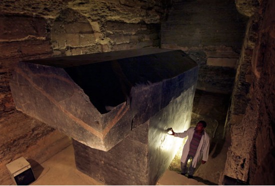 1598439747 158 EGYPT the Gigantic Sarcophagi of Saqqara used as Dimensional Portals