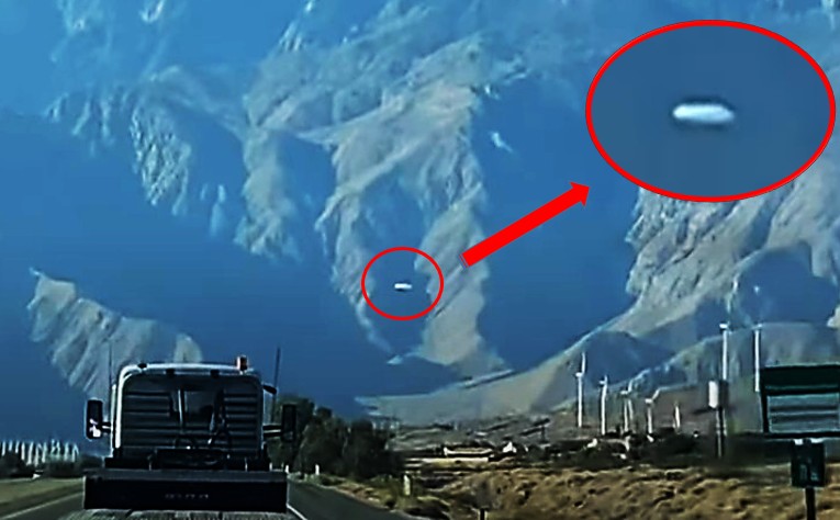 1602910003 California huge UFO is spotted over Mount San Jacinto Video