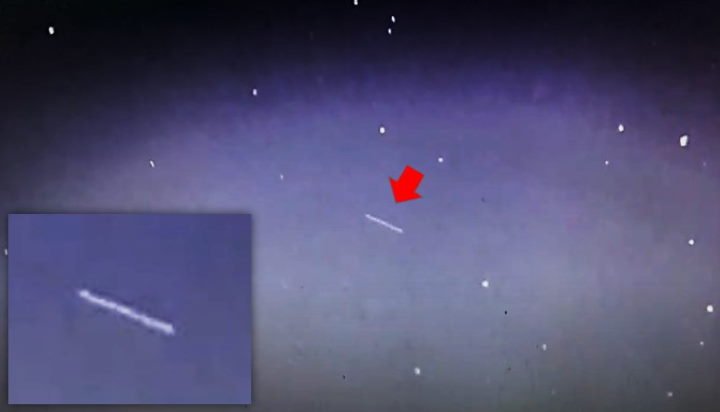 1609311534 Giant UFO captured while traveling through the constellation of Leo