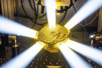 gold withstands extreme heat
