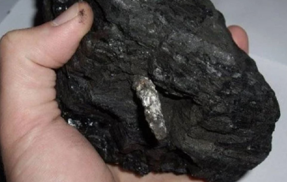 coal holds ring of eve ancient secret 1