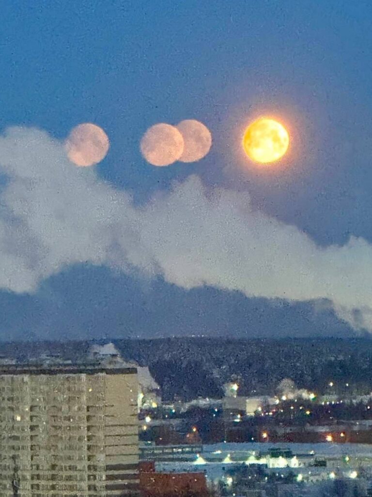 4 suns and several moons matrix glitch 2